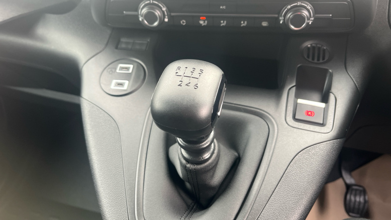 Peugeot Partner Long Diesel 1.5 BlueHDi 100 Professional Plus Van